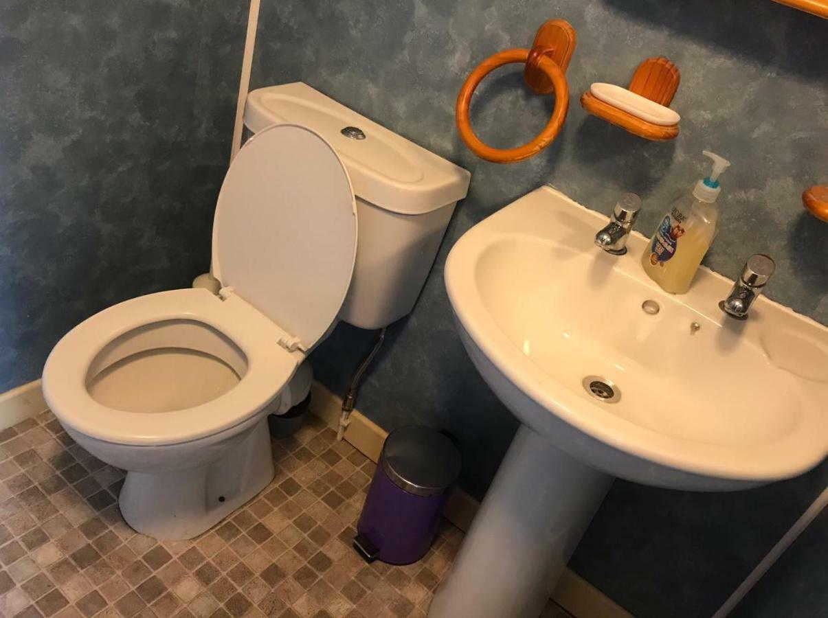 Green Bridge Inn Пендайн Екстериор снимка