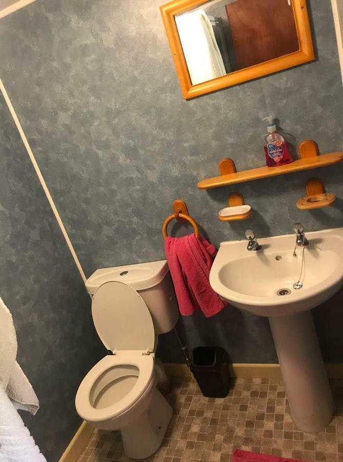 Green Bridge Inn Пендайн Екстериор снимка